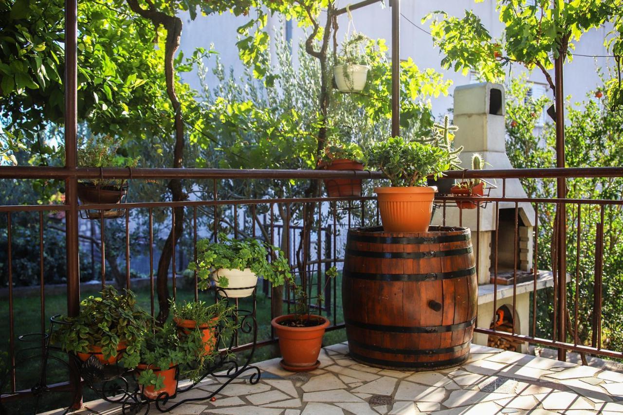Ferienwohnung Stone Sun Kaštela Exterior foto